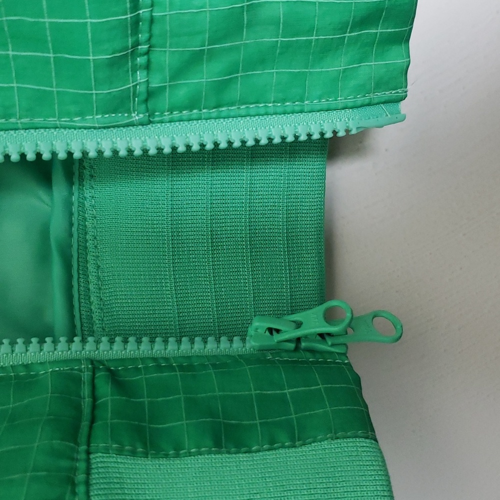 NWT Nike Essentials  Green Varsity Woven Bomber Jacket - Picture 11 of 14